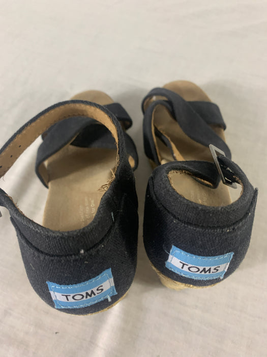 TOMS Sandals Size 7.5