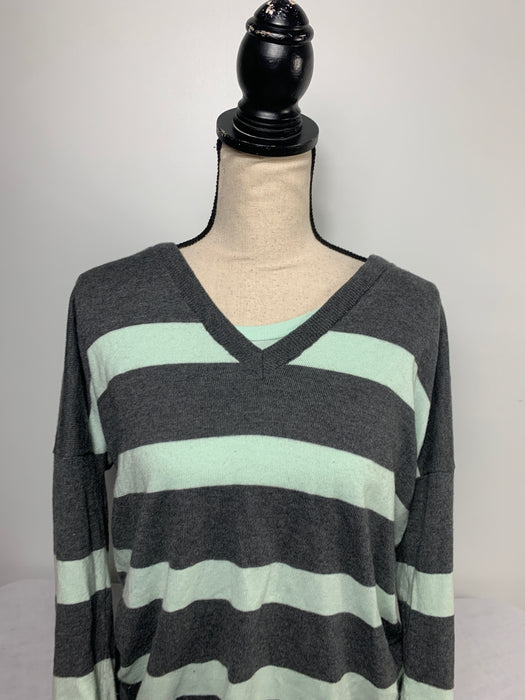 Gap 2 Layer Sweater Size Medium