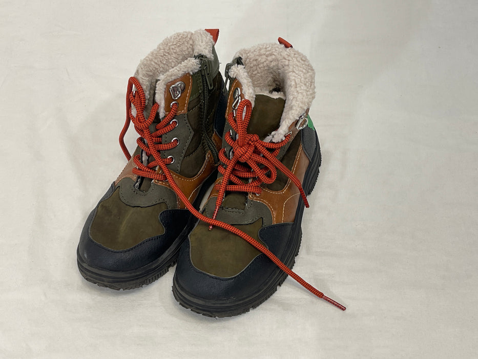 Fur-Lined Boy's Winter Boots, Size 2NY