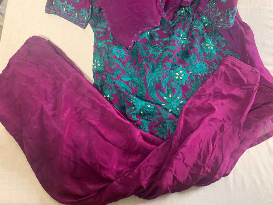 3pc. Indian Outfit Size Large