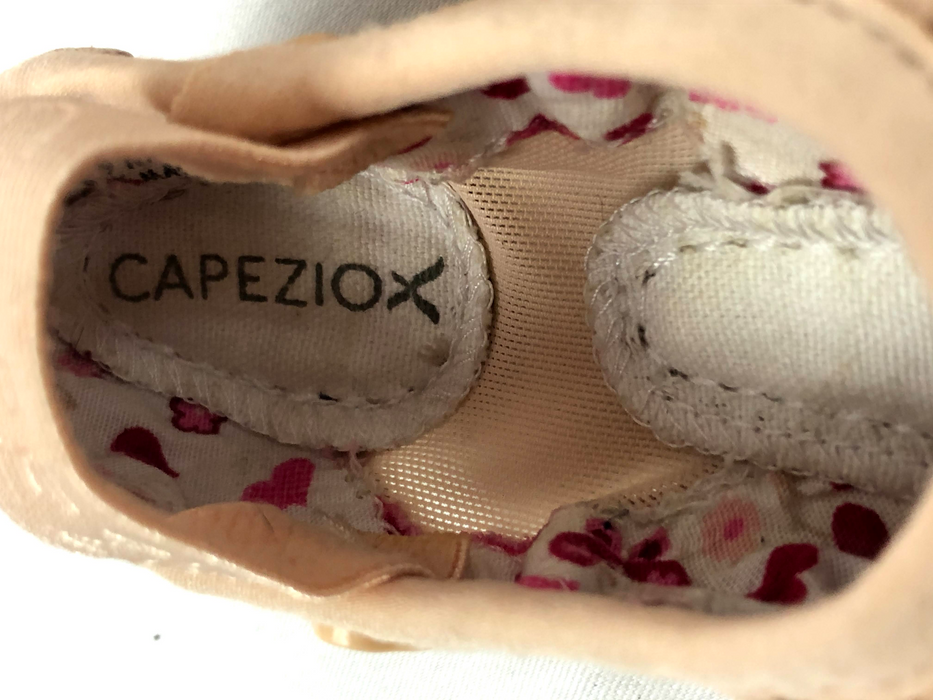 Capezio Ballet Shoes Size 9