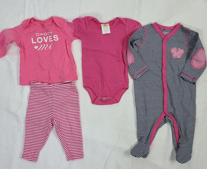 Infant clothing bundle, size 3 months