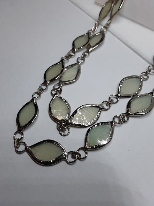 Silvertone necklace with seafoam glass inserts