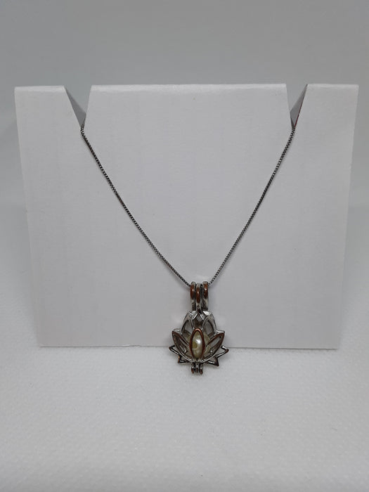 925 Italy sterling necklace with lotus pendant
