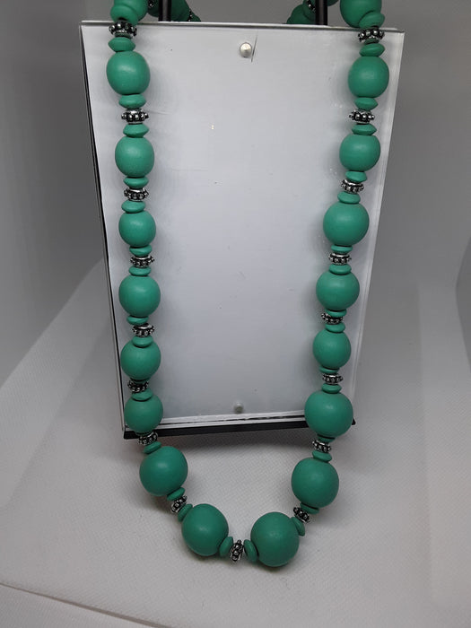 Green wooden beaded necklace