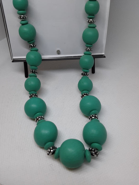Green wooden beaded necklace