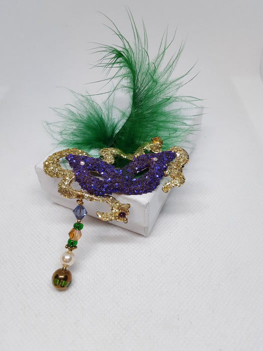Vintage Mardi Gras mask brass brooch