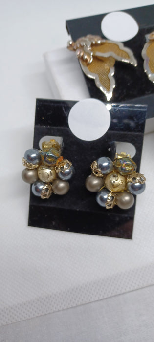 Vintage clip earrings