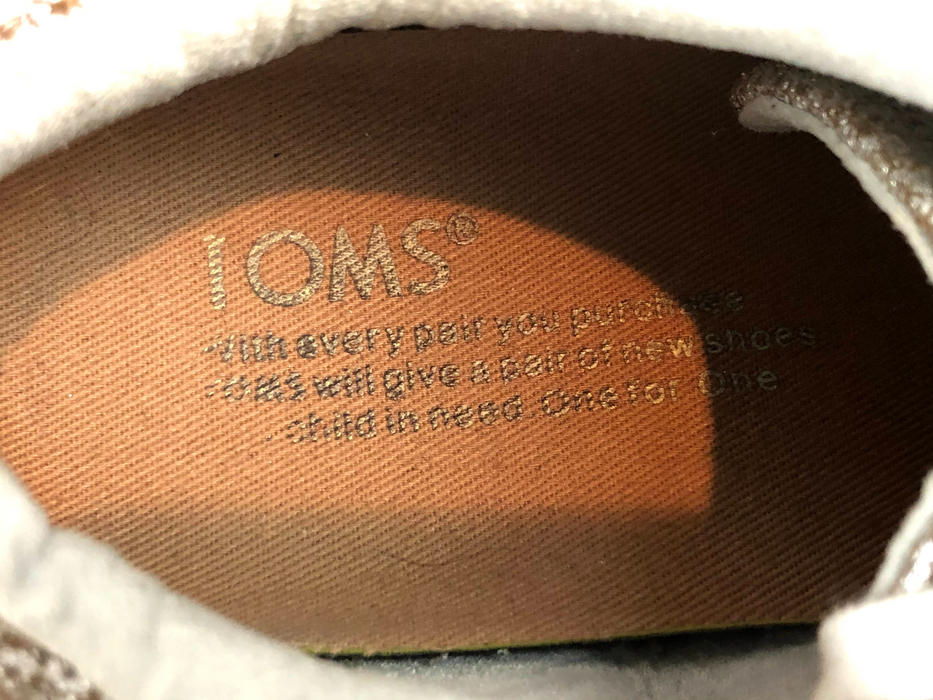Toms Shoes Size 7