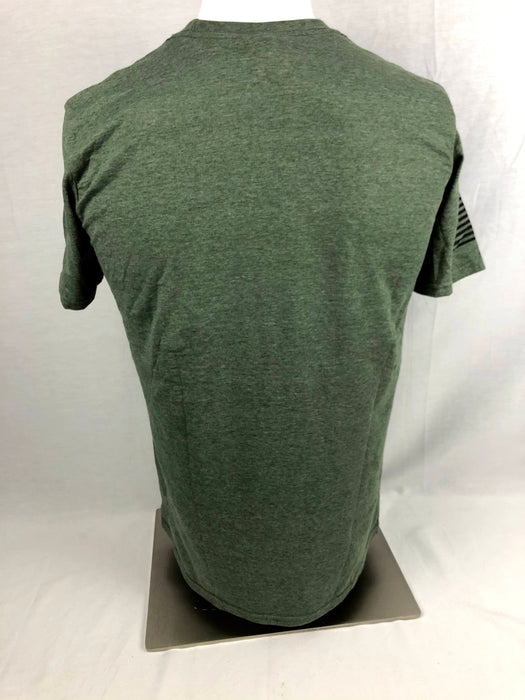 Peelle Built Like a Tank Green T-Shirt Size L