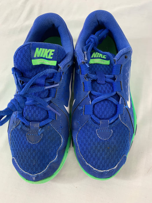 Nike Boys Shoes Size 4Y