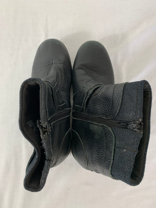 Clarks Boots Size 5