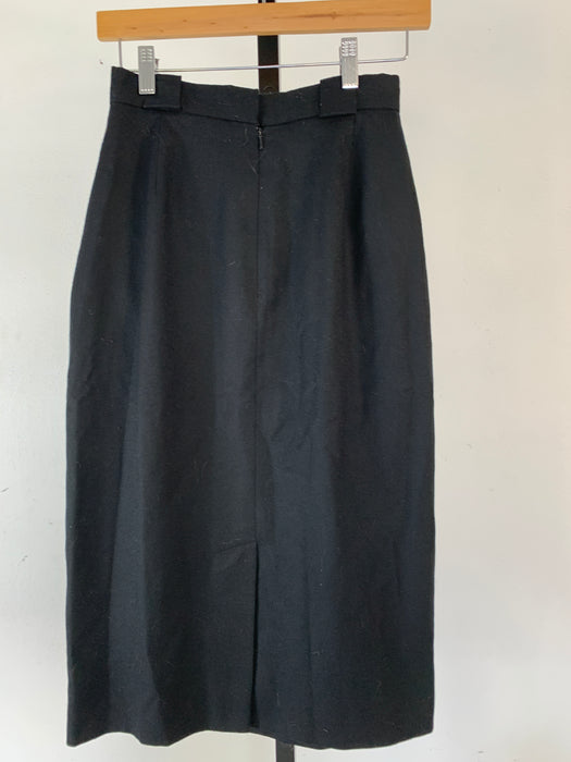 Lord & Taylor Skirt Size 6