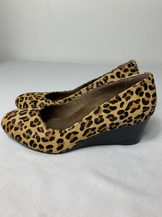 Vionic Cheetah Print Heels Size 9