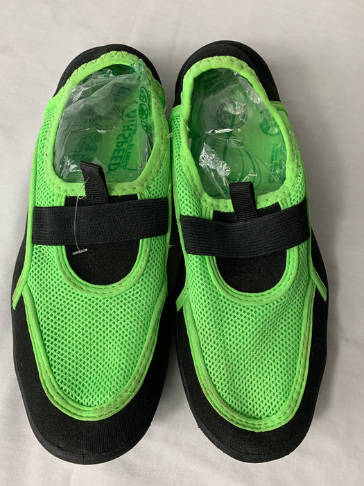 Wonder Nation Boys Water Shoes Size 6