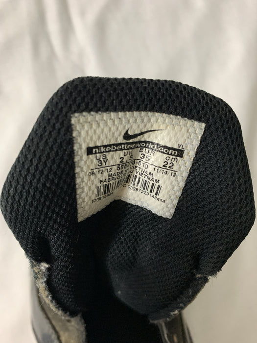 Nike Baseball Cleats Size 3Y — Family Tree Resale 1