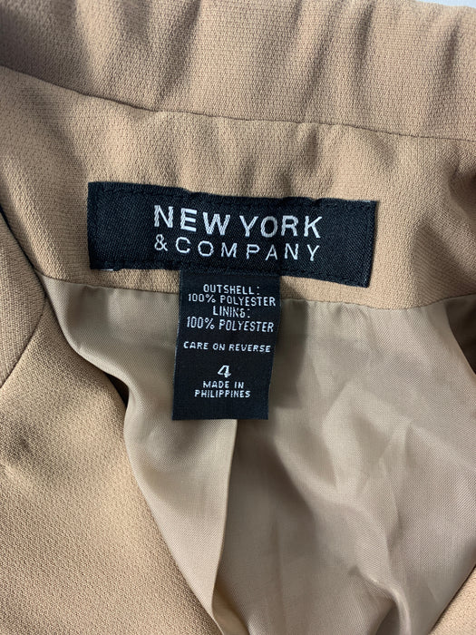 New York and Company woman dress suit and pants size 4
