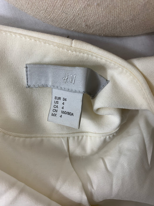 H&M woman vest size 4