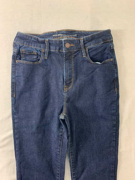 Old Navy High rise woman jeans size 8 — Family Tree Resale 1