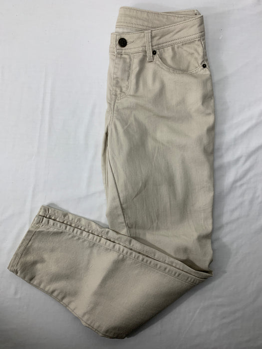 W62 Signature Fit Pants size 6