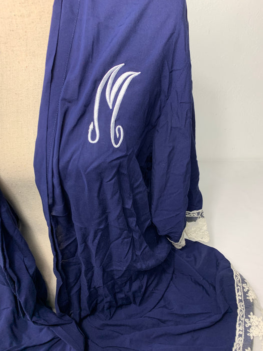 Light weight robe with "M" initial size OS