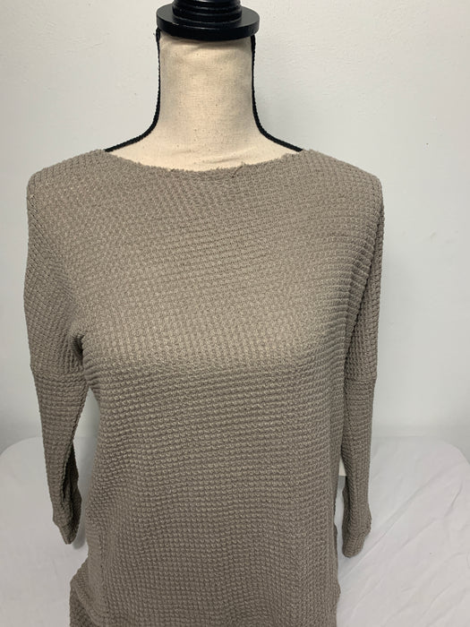NWT AnM Sweater Size Small