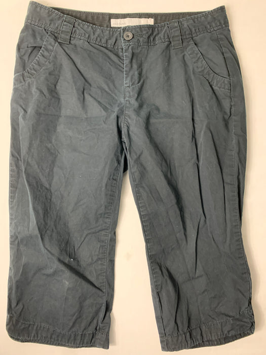 Old Navy Mid Rise Capri Pants Size 6