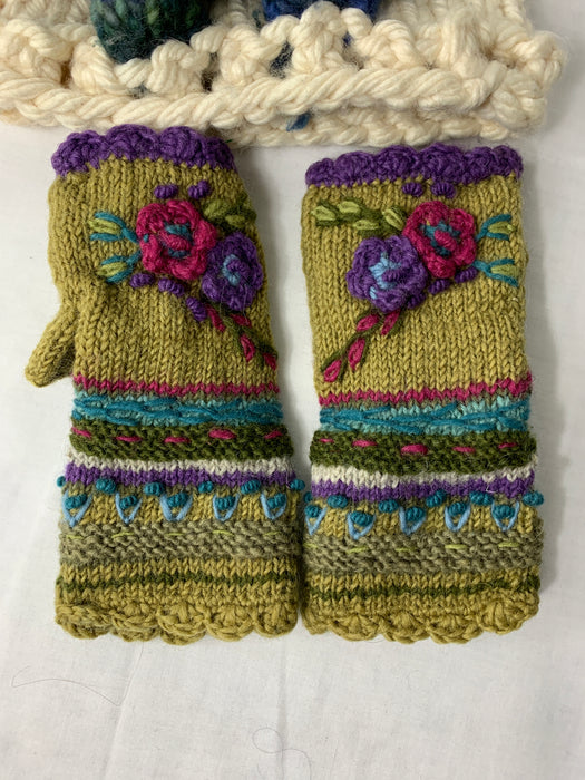 Handmade Womens Winter Hat and Gloves