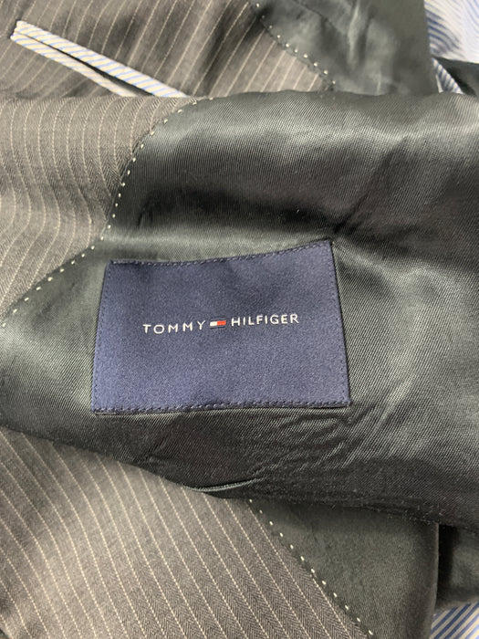 Tommy Hilfiger Suit Size 40R