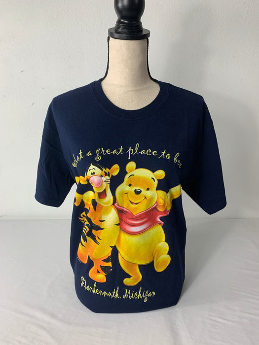 Gildan Winnie the Pooh Shirt Size Medium