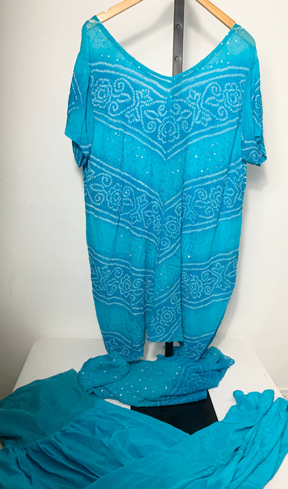 4pc. Indian Outfit Size L/XL