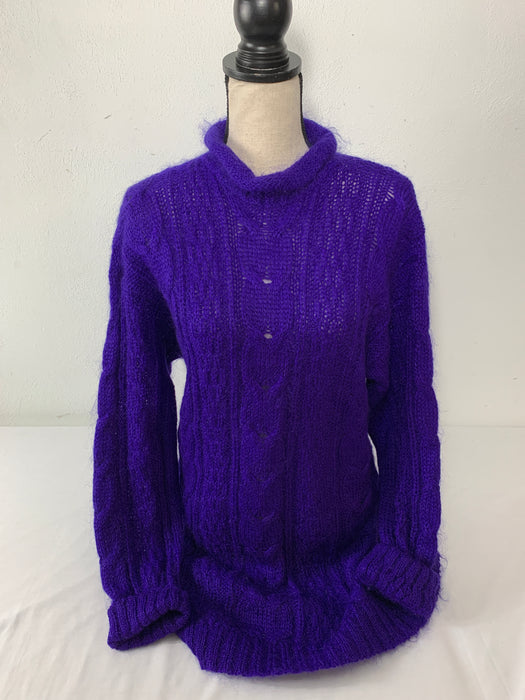 Turquoise Vintage Sweater Size Medium