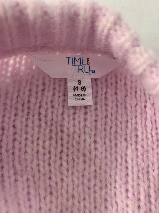 Time and Tru Sweater Size Medium