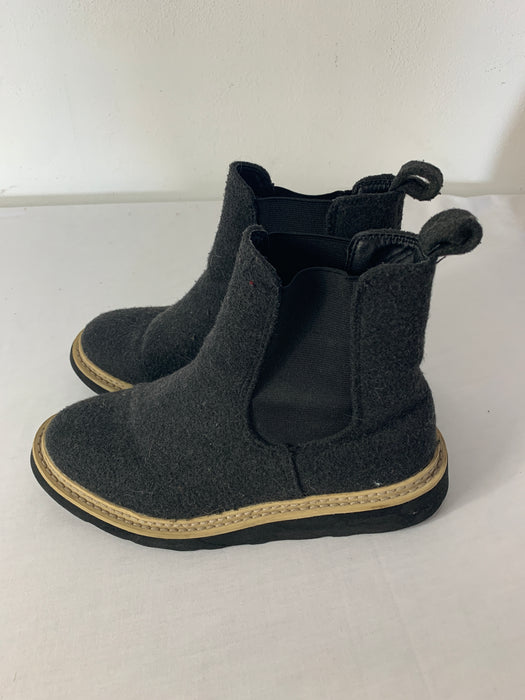 Warm Short Boots Size 8