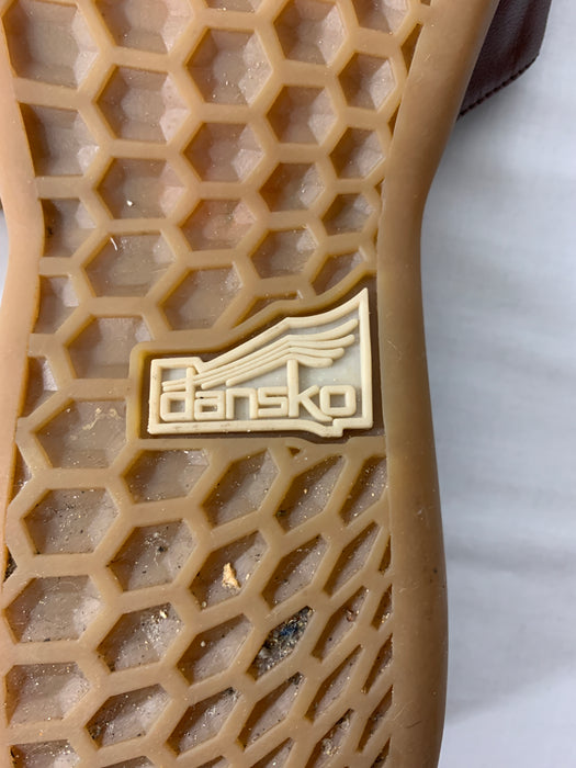 Dansko Comfy Shoes Size 8.5