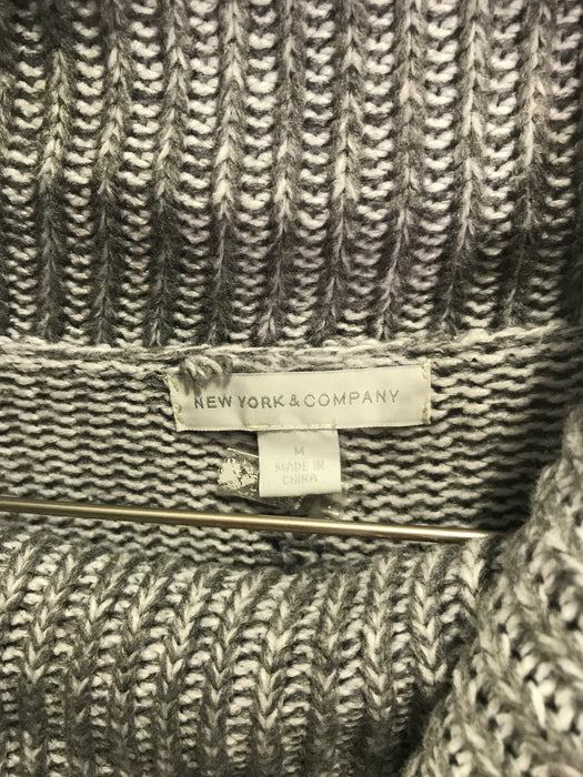 New York & Company Grey Turtleneck sweater for Women Medium