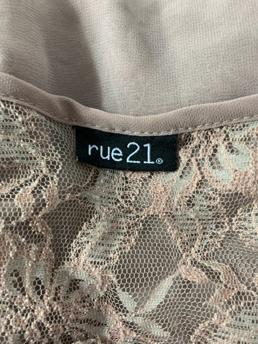 Rue 21 Shirt Size Medium