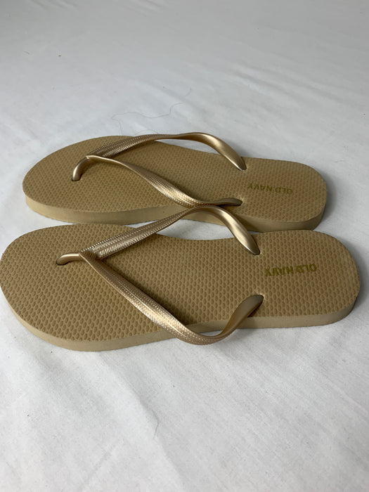 Old Navy Plastic like Sandals Size 7