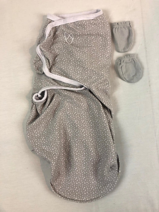 SwaddleMe Swaddle with Mittens Size S/M  0-6m