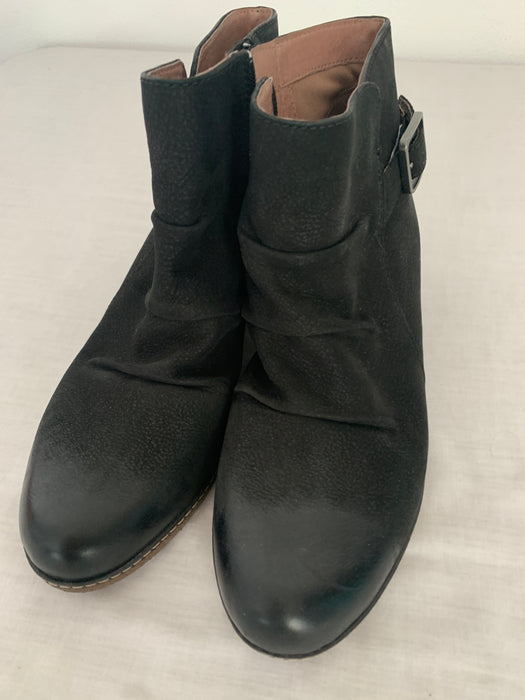 Dansko Fancy Boots Size 9.5