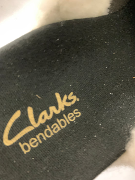 New Clarks in Motion Shoes Size 10 ( but runs little small)