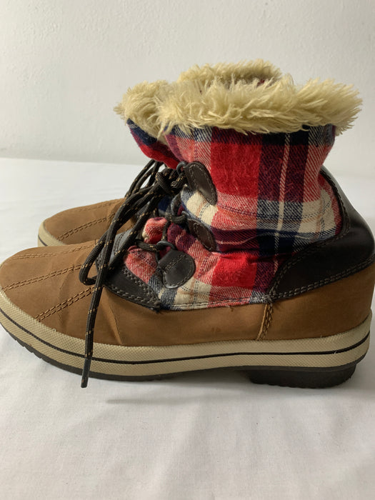Warm Boots Size 9