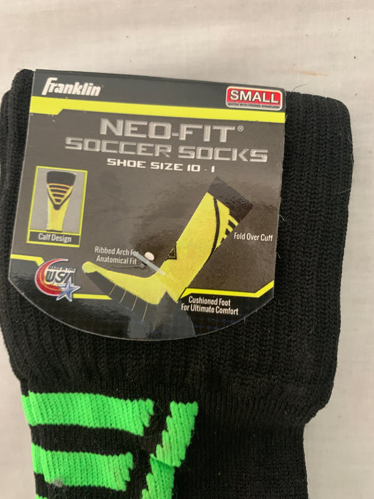 NWT Franklin Neo fit soccer socks size small