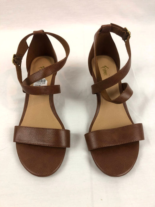 New Fioni Brown Sandals Size 6