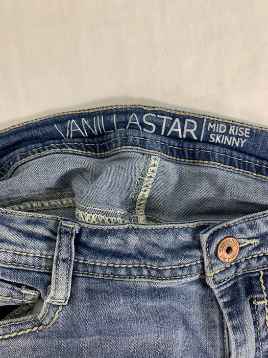 Vanilla Star Mid Rise Skinny Jeans 13