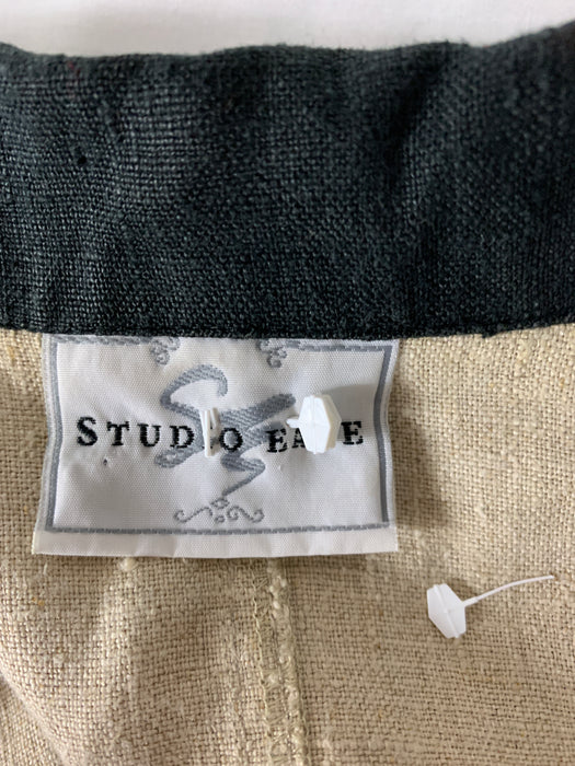 Studio Fave Short Shirt Size Small