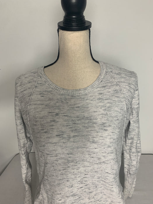 RD Style Sweater Size Small