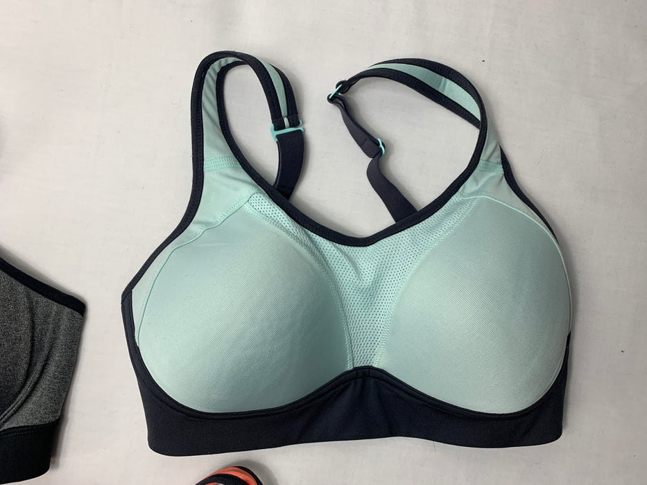 Woman's Work Out Bras Size Medium
