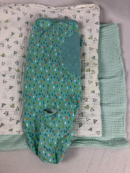 3 Piece Aden and Anais Blankets and Swaddle Me Bundle Size S/M