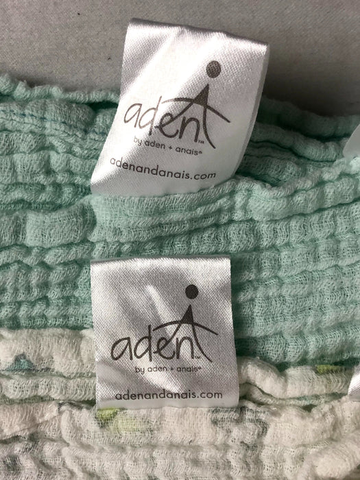 3 Piece Aden and Anais Blankets and Swaddle Me Bundle Size S/M